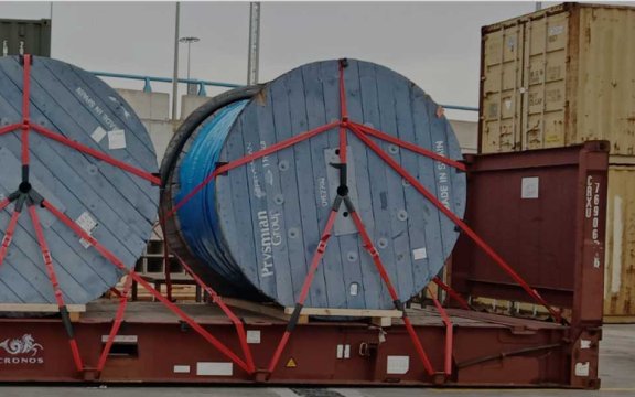Solutions for lashing and packaging